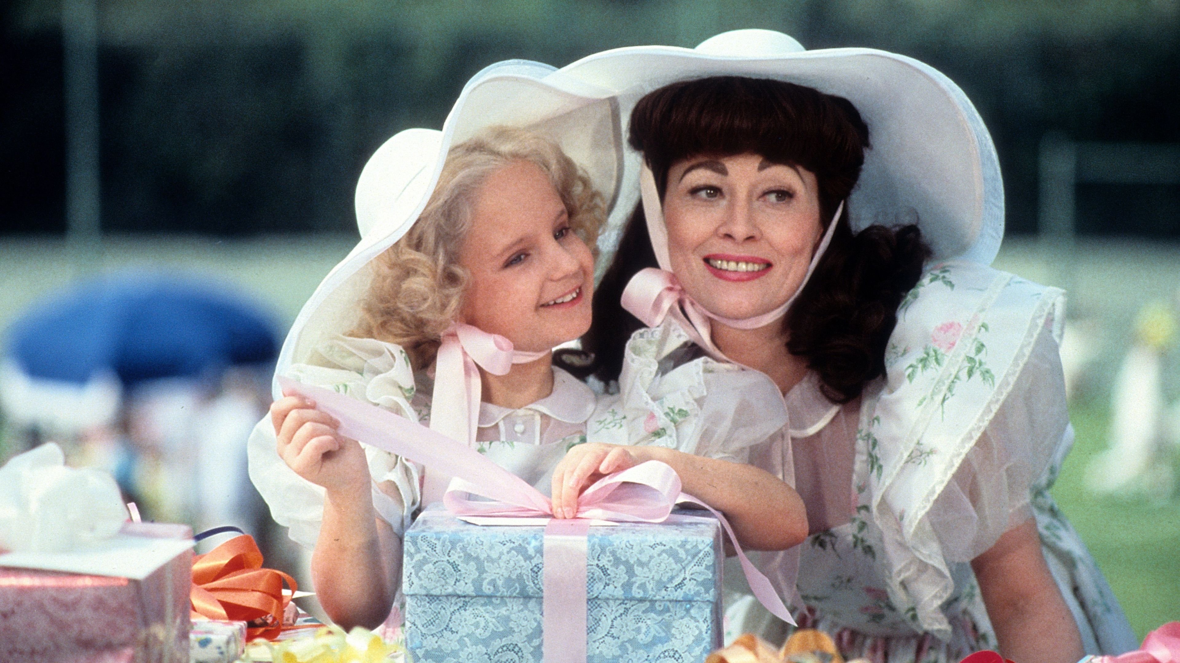 Mommie Dearest 1981 Soap2Day