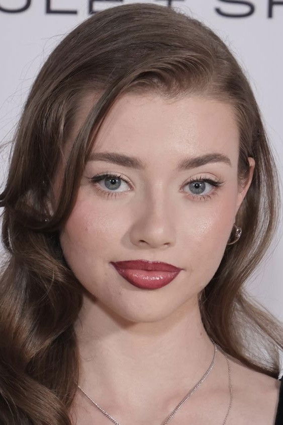 the profile picture of Sydney Taylor