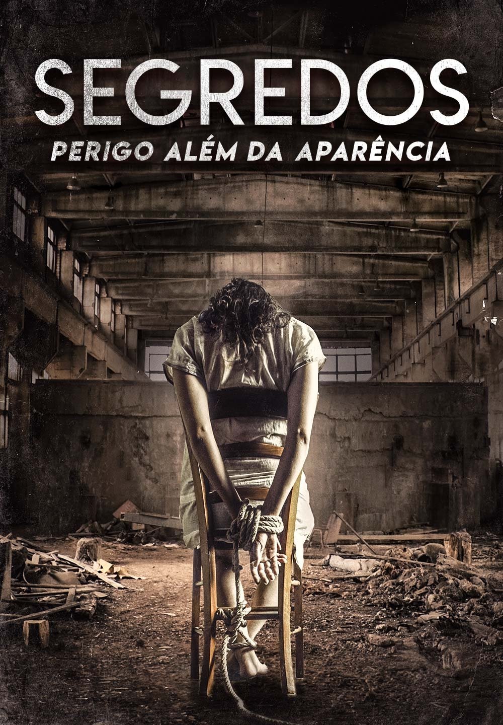 Poster de Segredos - Perigo Além da Aparência
