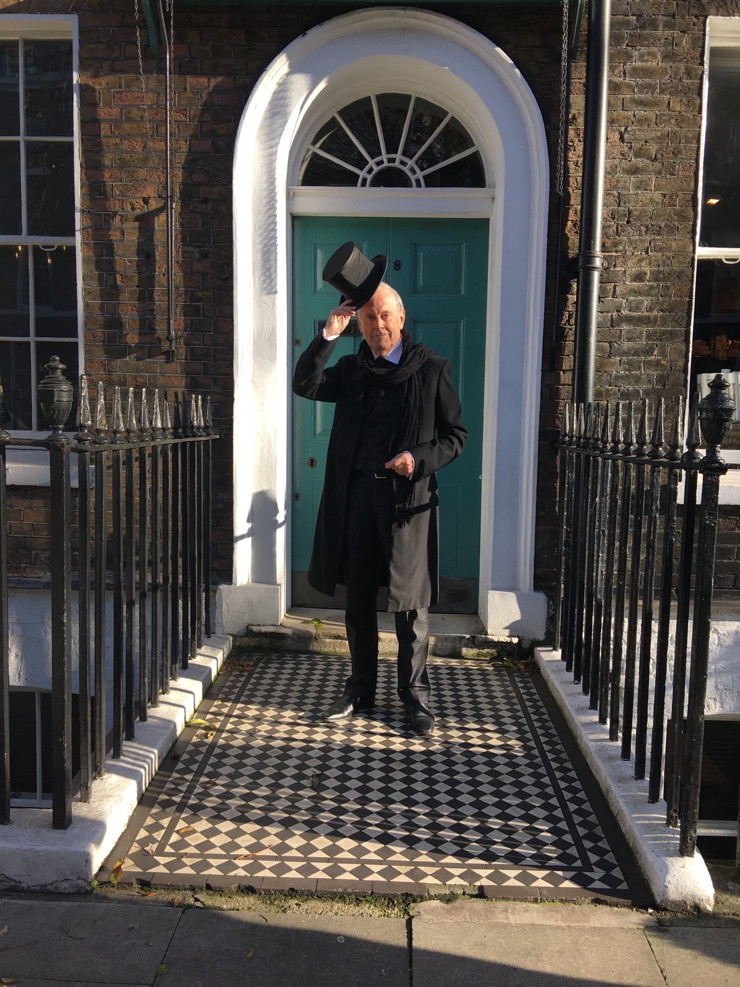 Affiche du film In Charles Dickens Footsteps with Gyles Brandreth