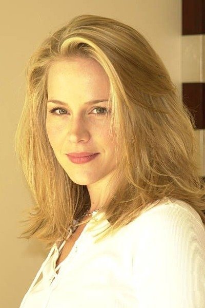 Foto de Julie Benz