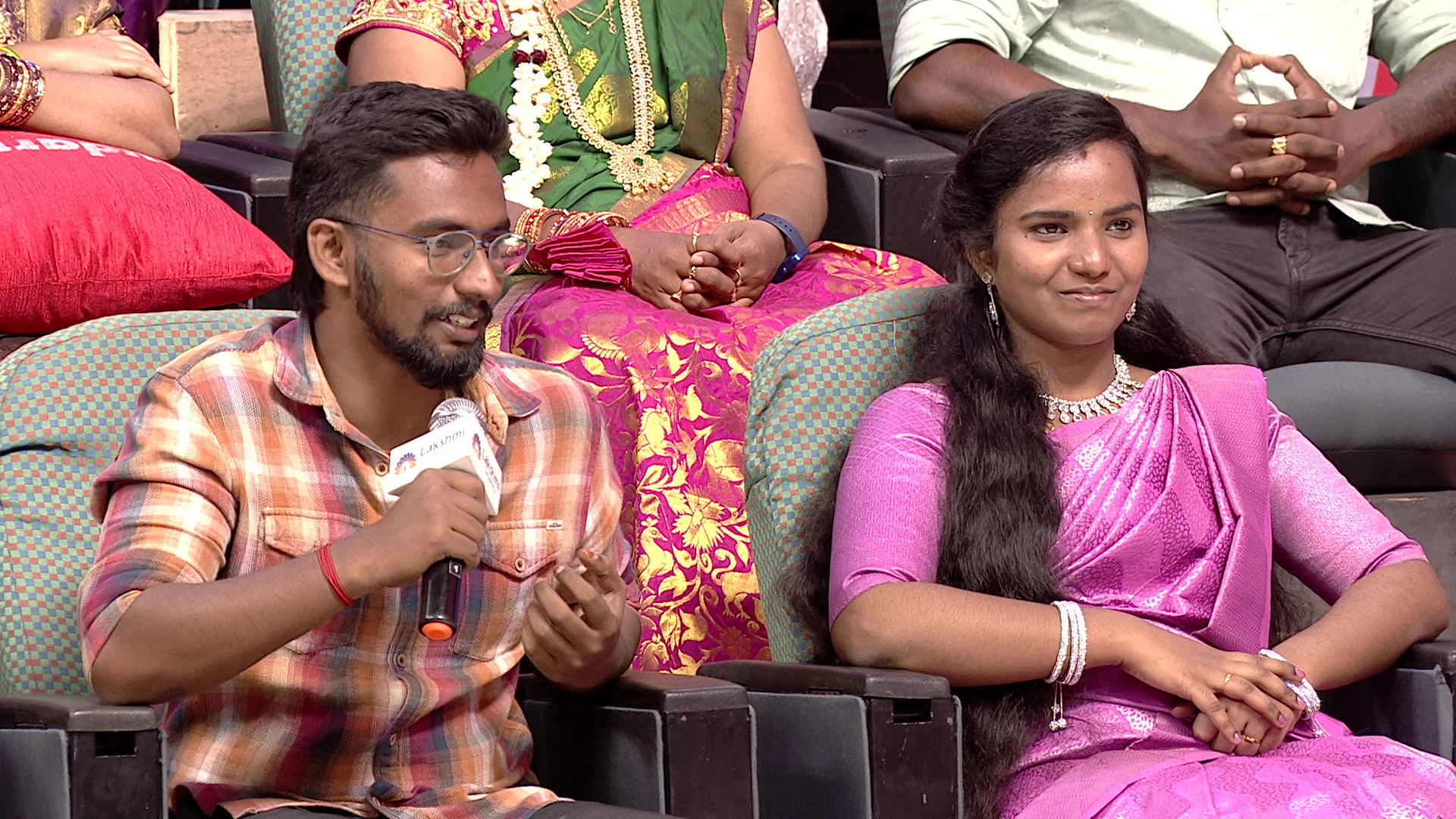 Sisters' Love, Brothers' Support