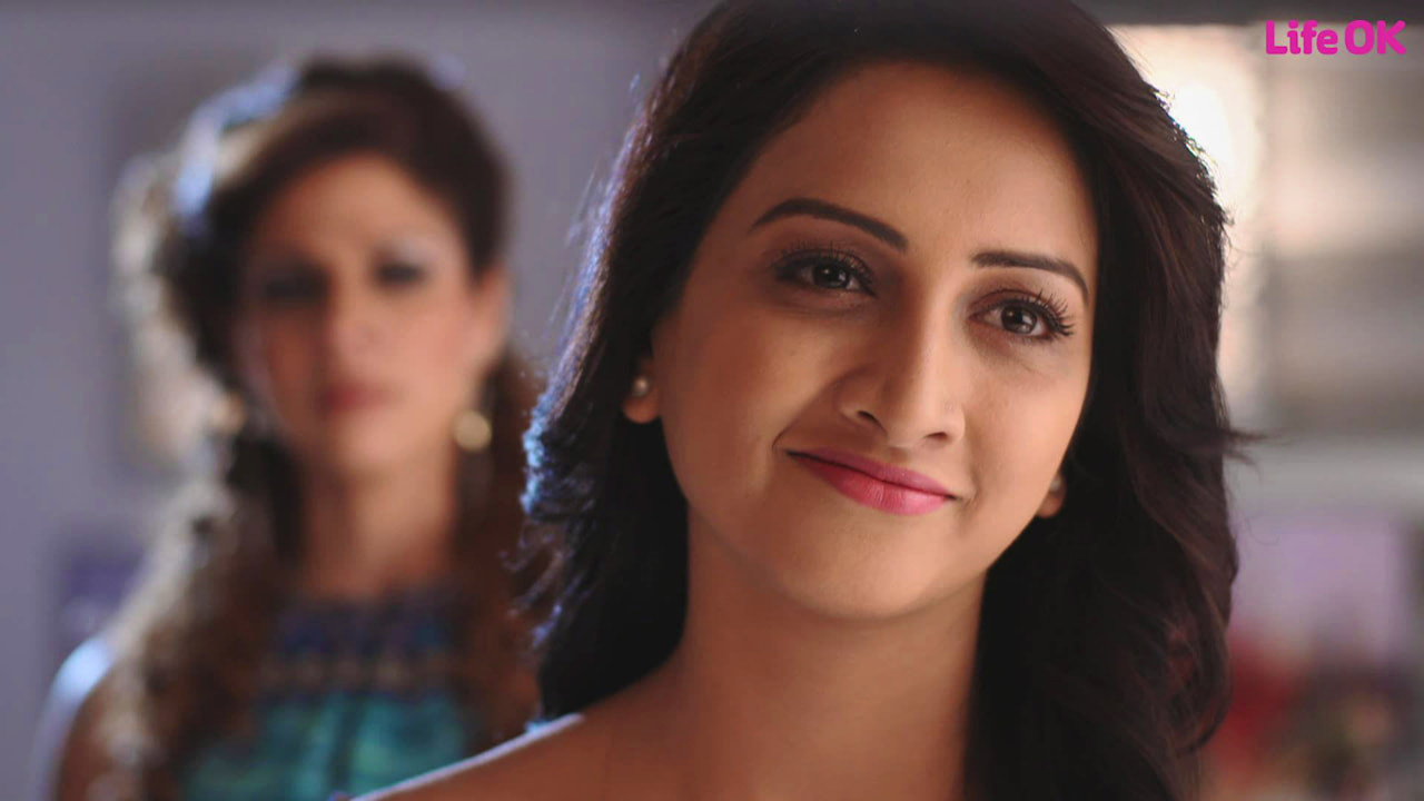 Sophia Wins Veronica's Trust