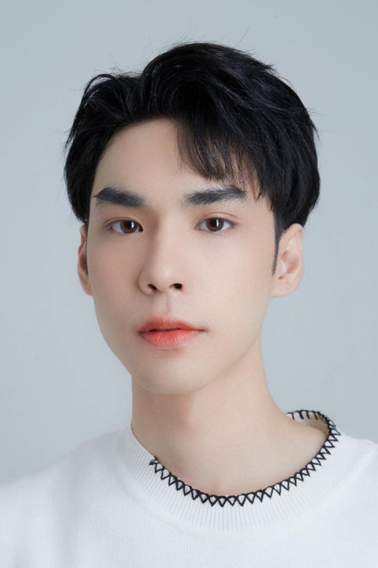 Foto de Nine Theepop Phanitprasert