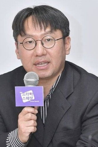 Kim Shin-il/Director