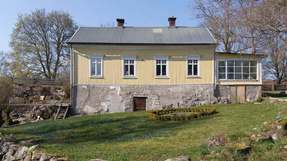 Mjölnarbostaden i Nykvarn, Tillinge socken