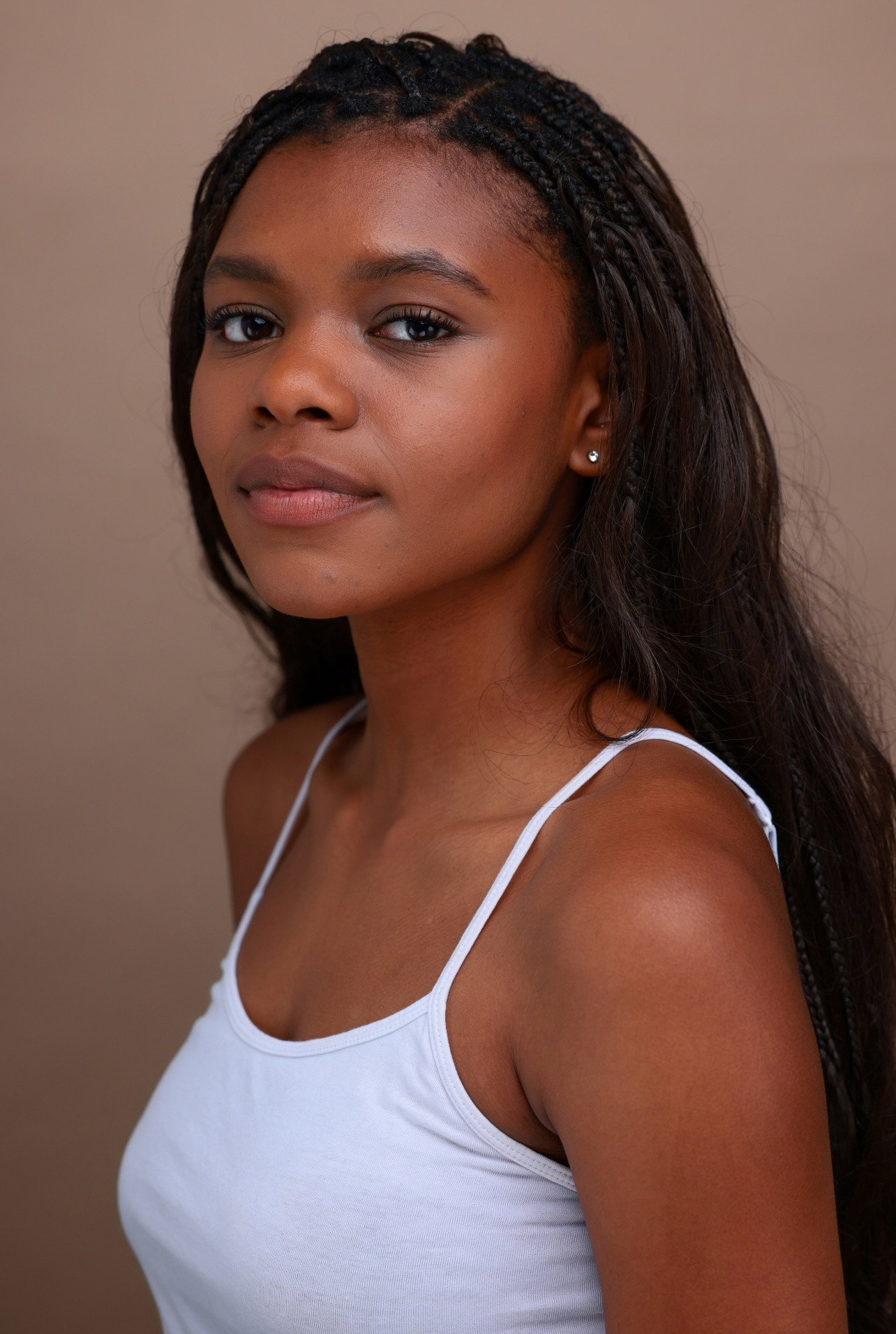 the profile picture of Chloé Flowers