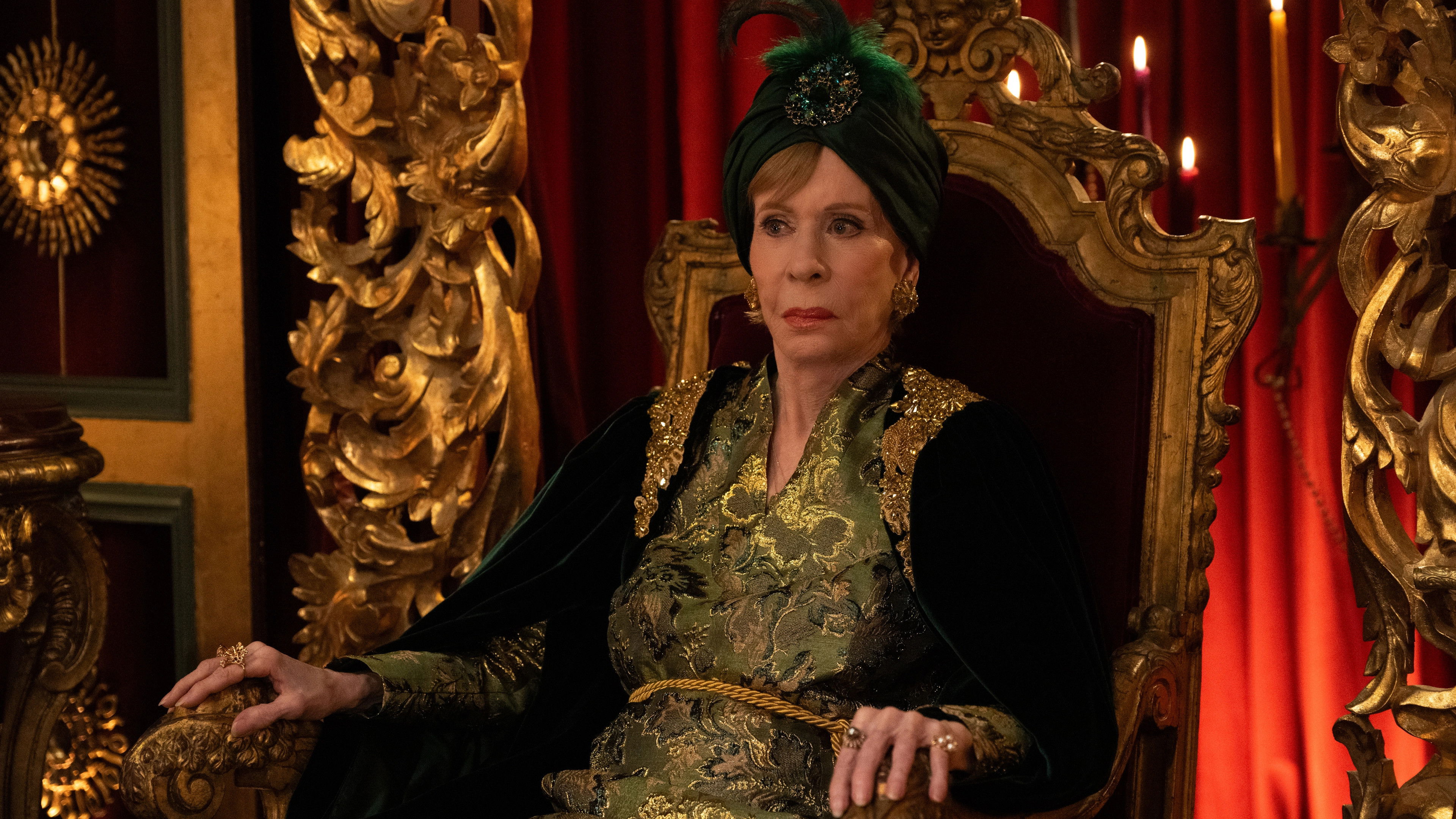 Maxine Solves a Murder