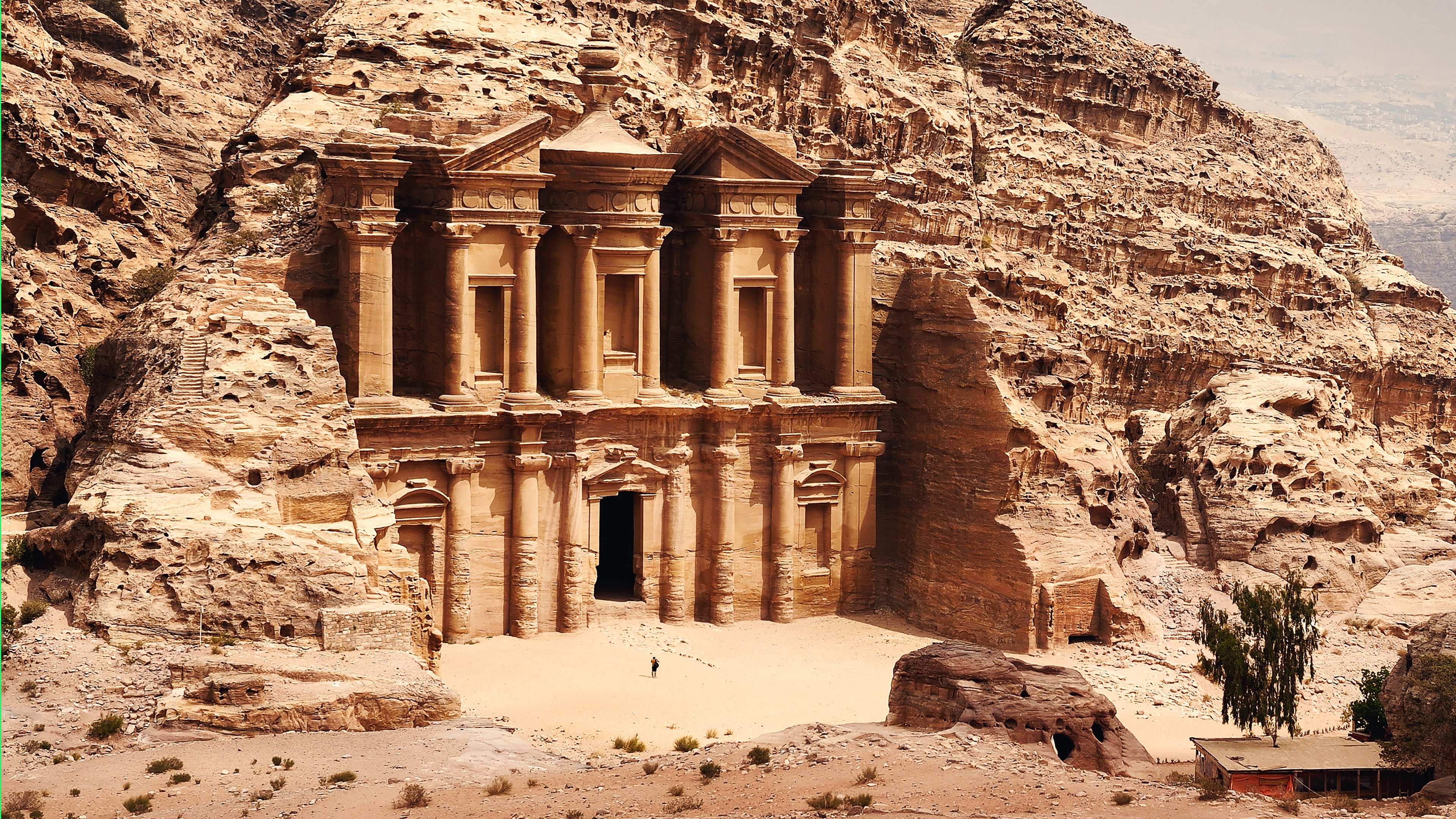 Blowing Up History: Seven Wonders