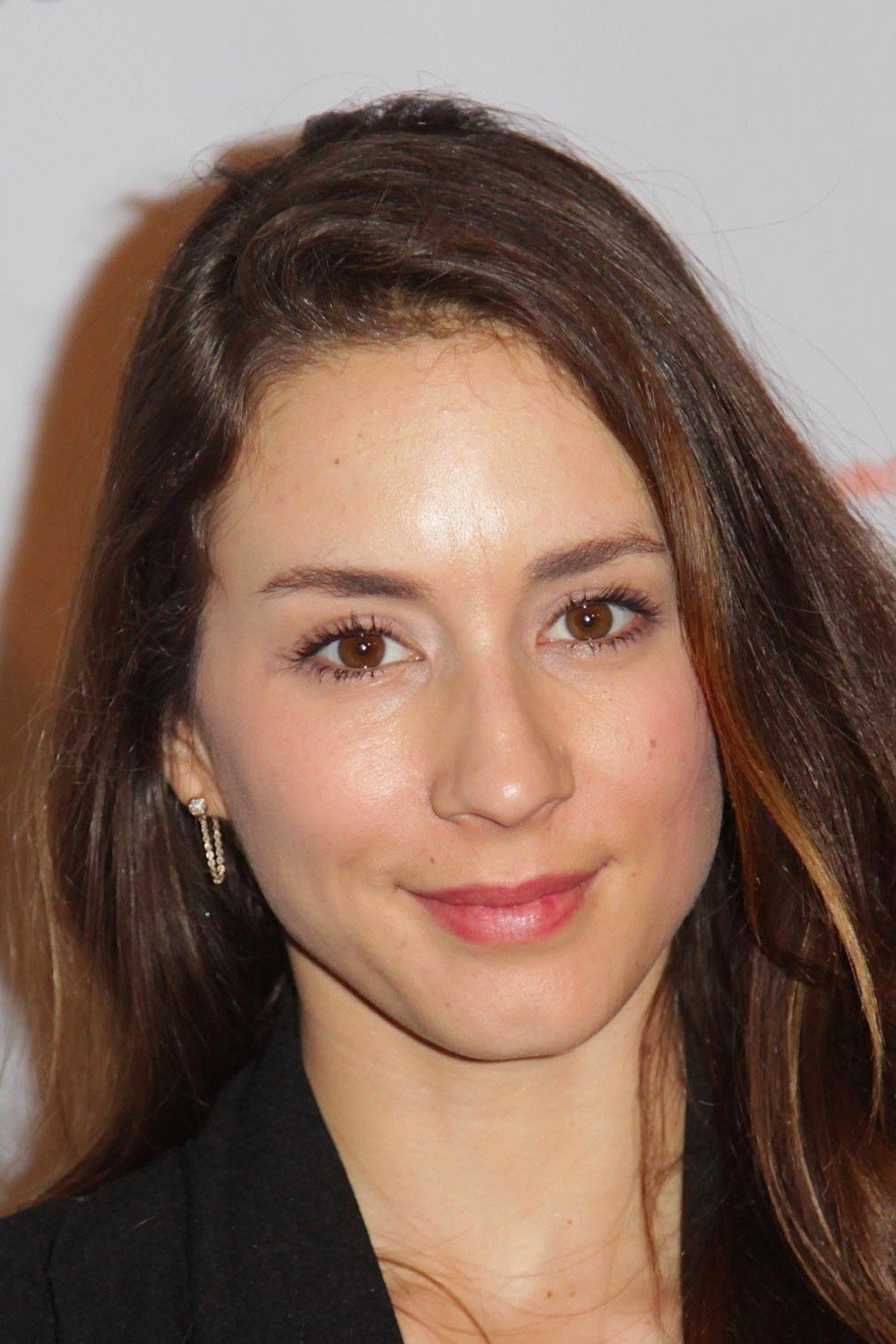 Foto de Troian Bellisario