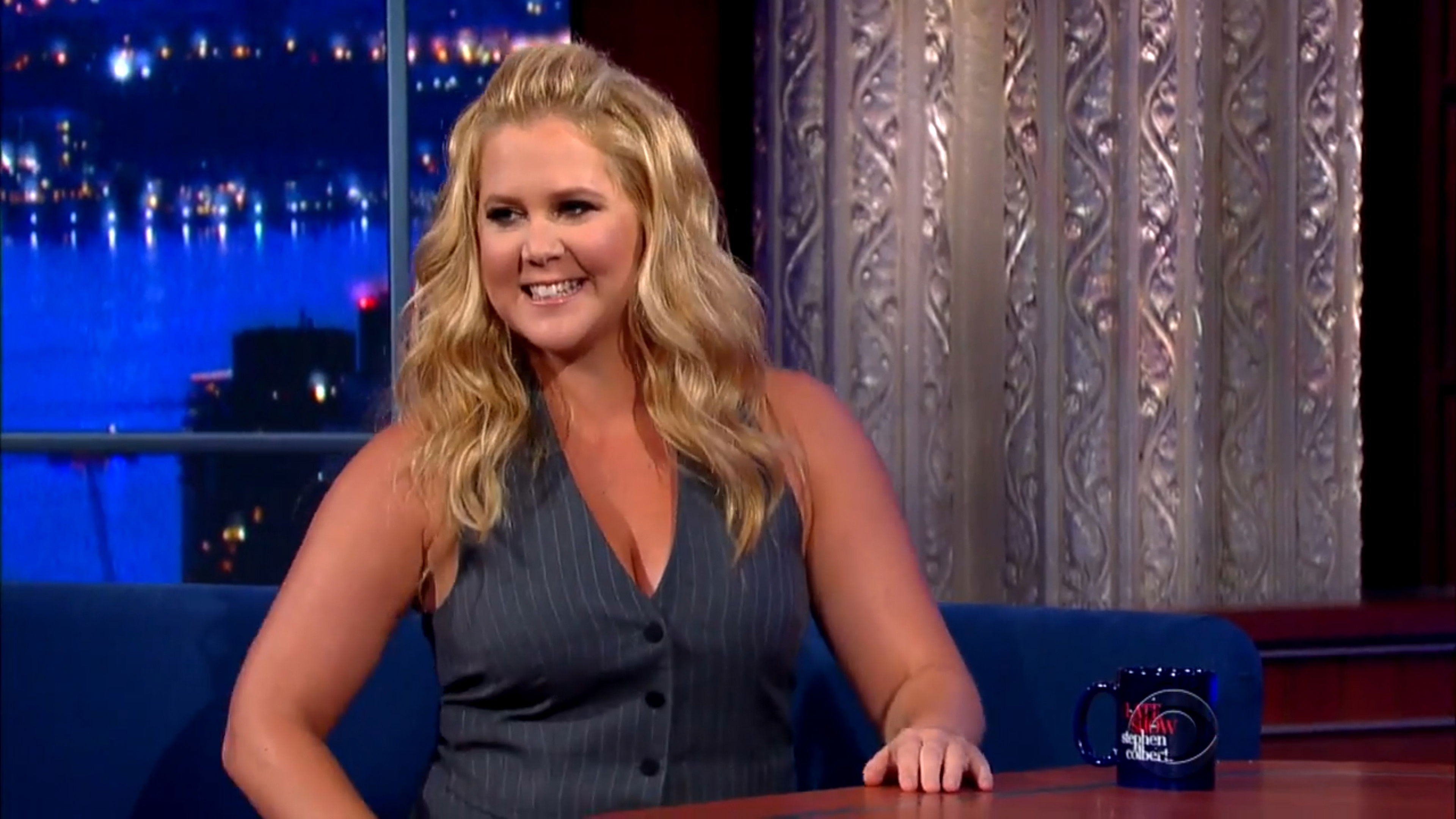 Amy Schumer, Stephen King, Troubled Waters (Paul Simon)