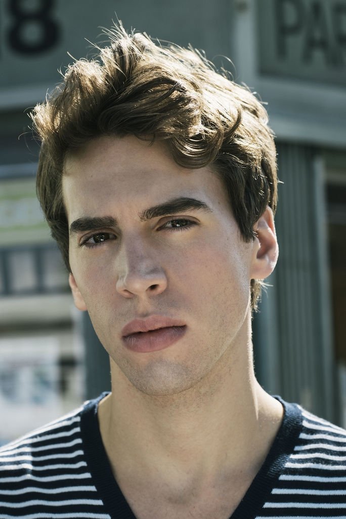 Foto de Jordan Gavaris
