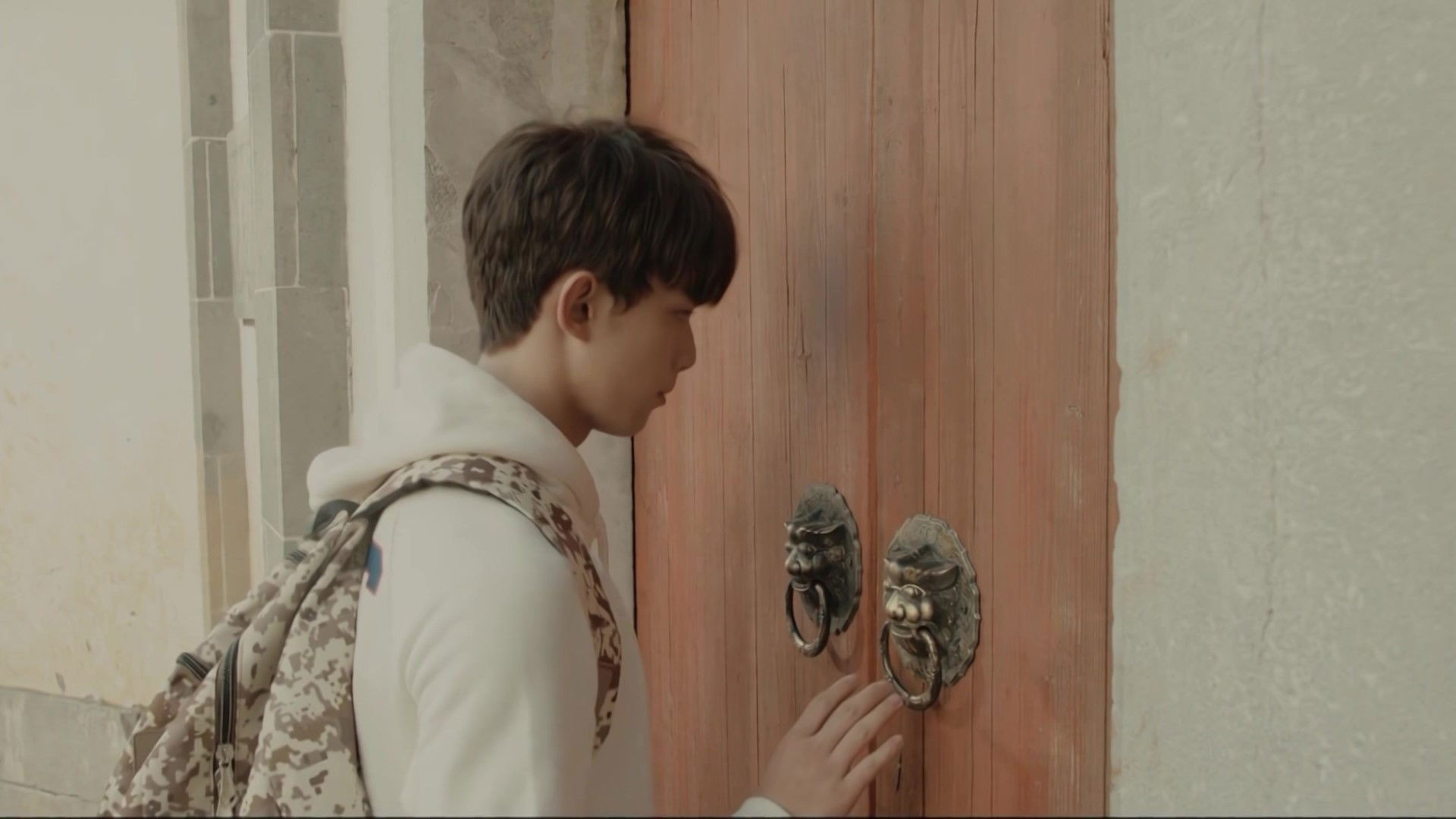 Night Escape from Wu Shan Ju