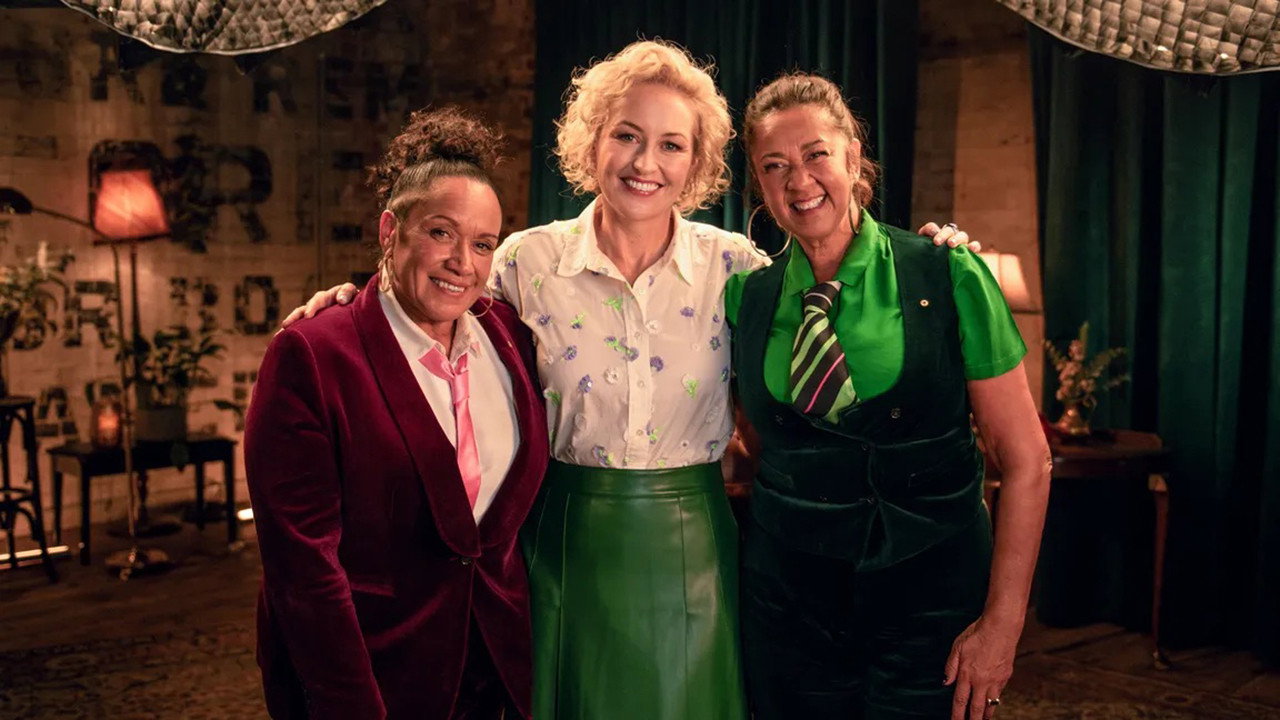 Vika & Linda Bull
