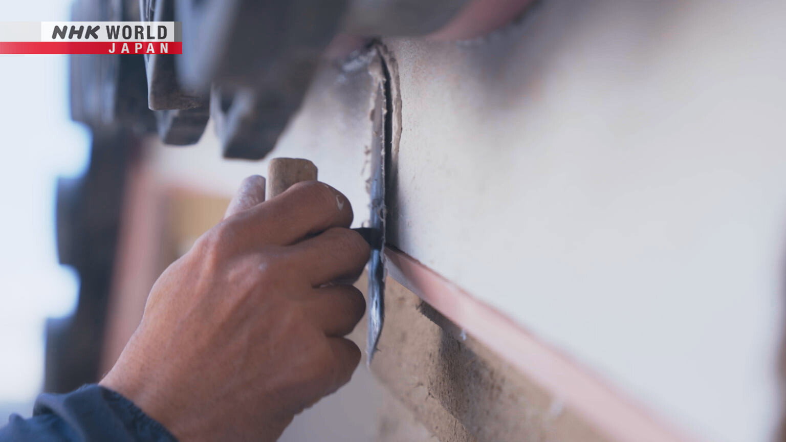 Plasterers: Artisanal Beauty in Traditional Earthen Walls