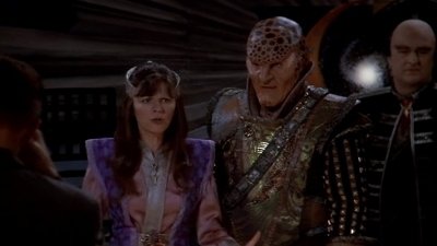 Babylon 5 5×3 – The Paragon of Animals