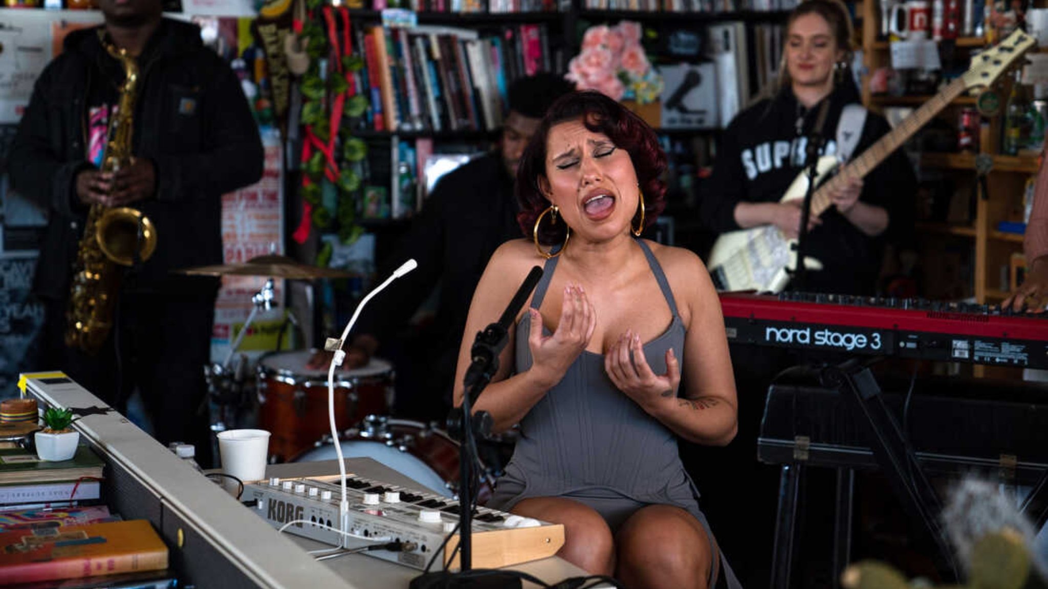 RAYE: Tiny Desk Concert