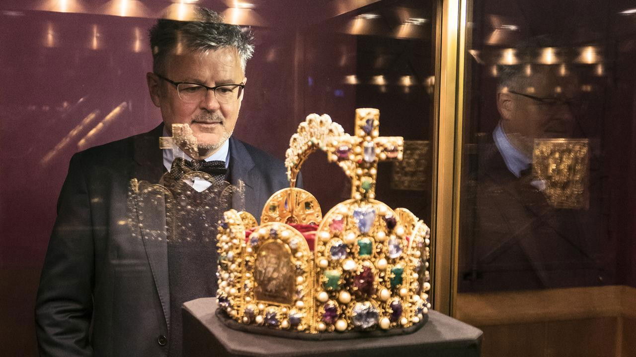 Commonalities and Division