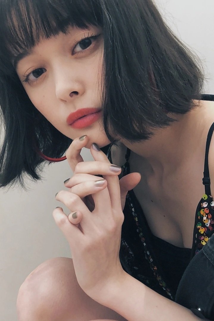 Foto de 玉城ティナ