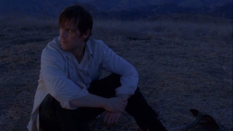 A dos metros bajo tierra 4×1