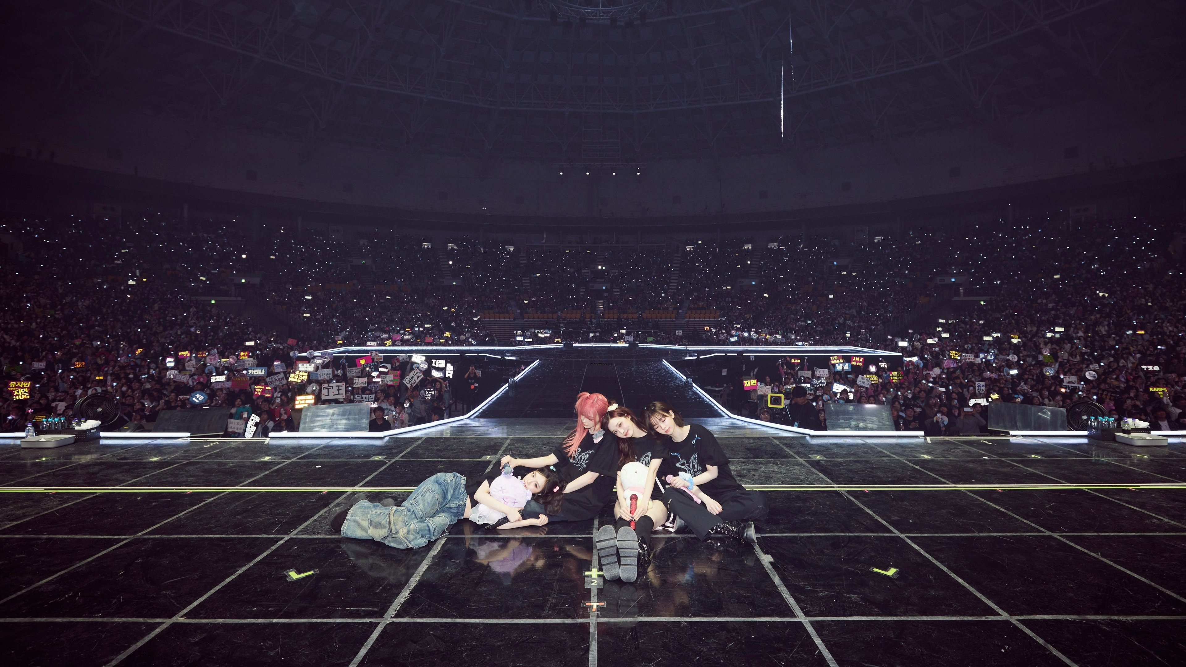2024-25 aespa LIVE TOUR – SYNK : PARALLEL LINE – ENCORE