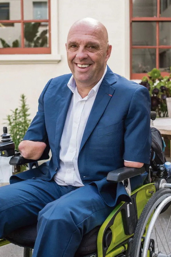 the profile picture of Philippe Croizon