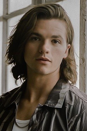 Foto de Joel Courtney