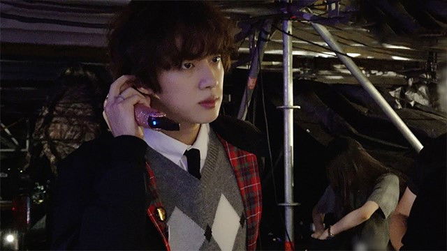 진 (Jin) Coldplay Concert Special Performance Sketch - BTS (방탄소년단)