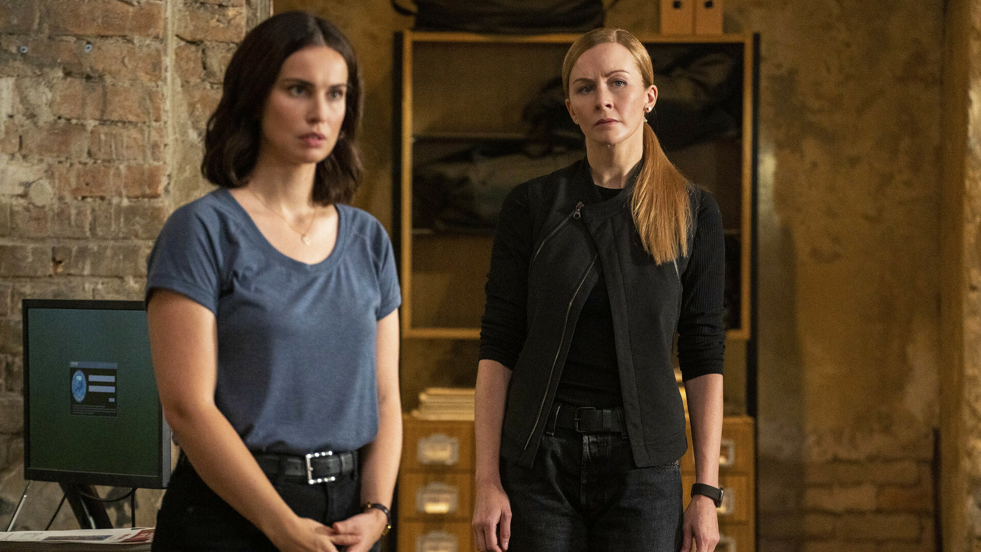 FBI: Internacional 2×2