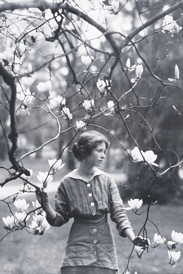 Poster de Burning Candles: The Life of Edna St. Vincent Millay