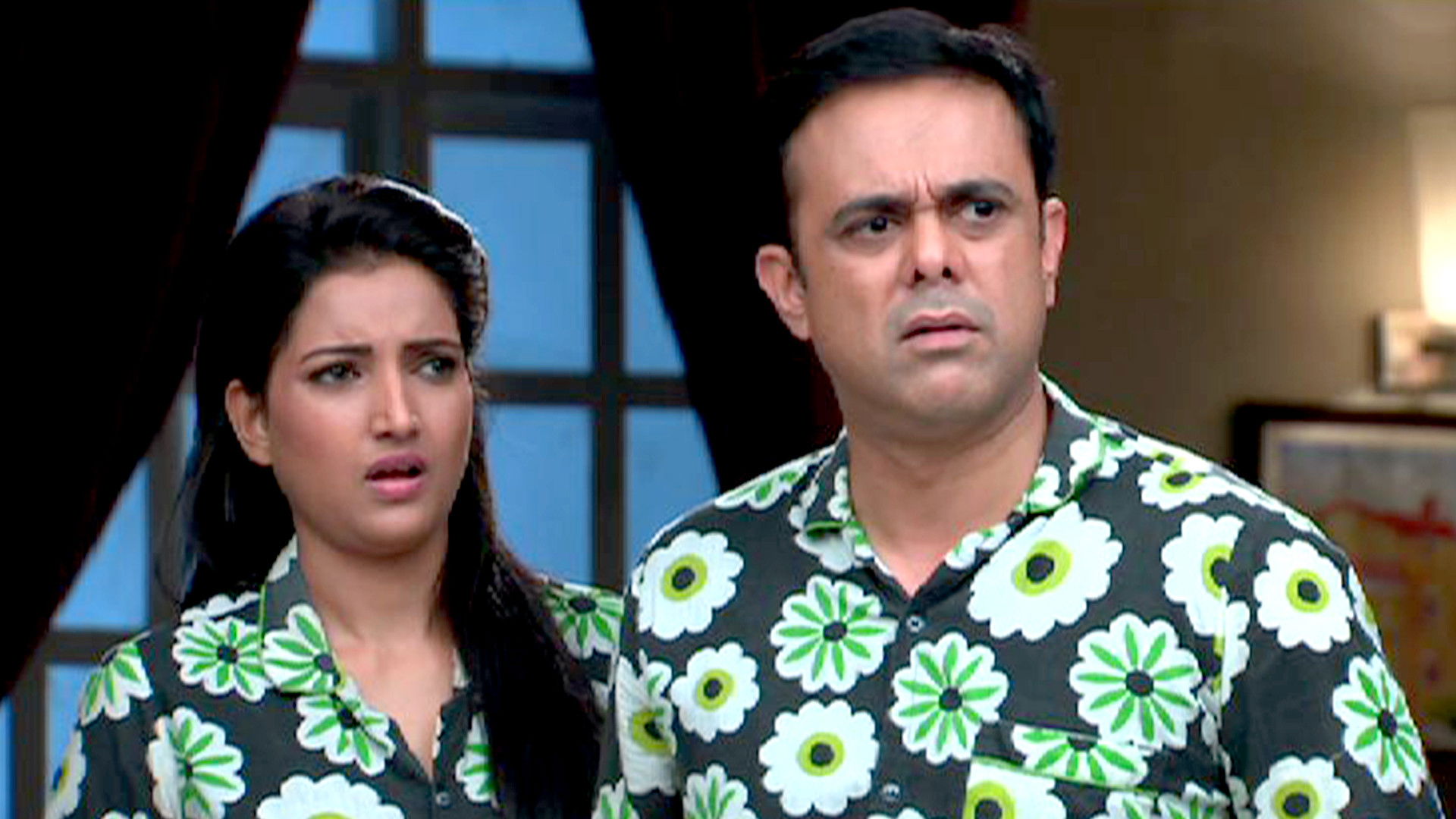 Alien Family Decides to Meet Armaan Kumar