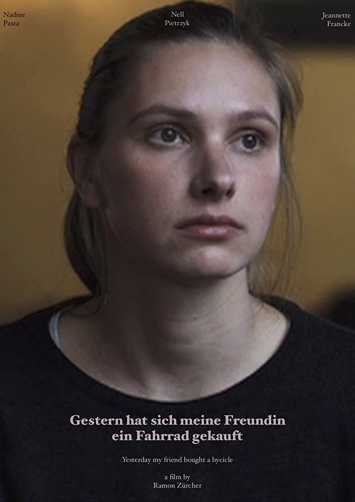 Poster de Gestern hat sich meine Freundin ein Fahrrad gekauft
