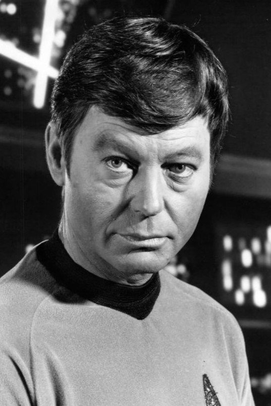Foto de DeForest Kelley