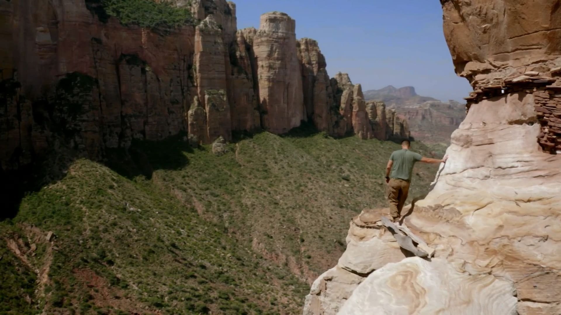 Unexplained and Unexplored 1×5 – Hunt for the Ark of the Covenant