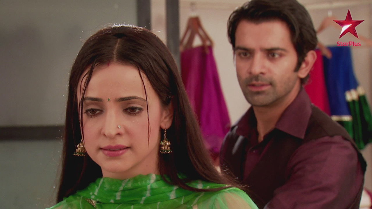 Khushi Spurns Arnav's Advances