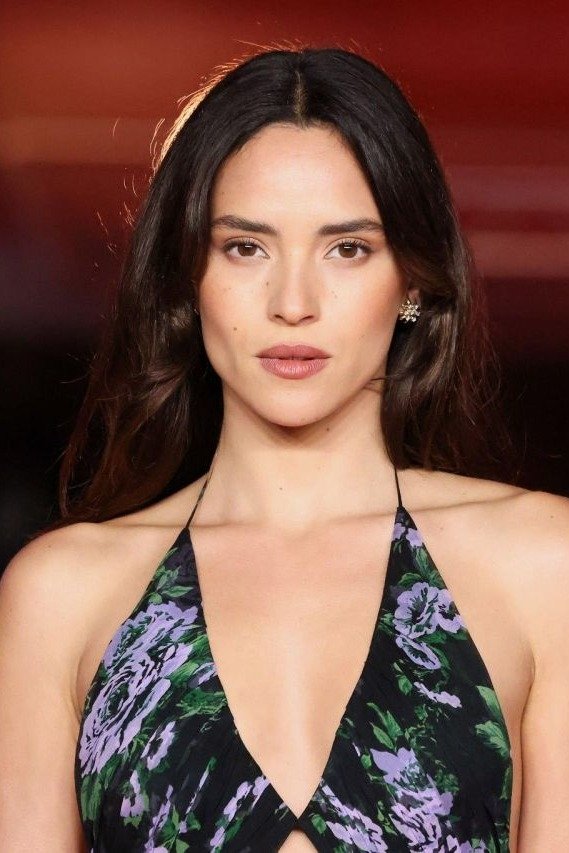 Foto de Adria Arjona