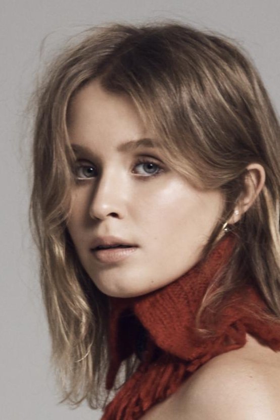 Foto de Eliza Scanlen
