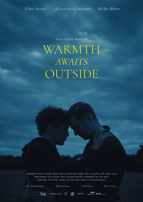 Affiche du film Warmth awaits outside