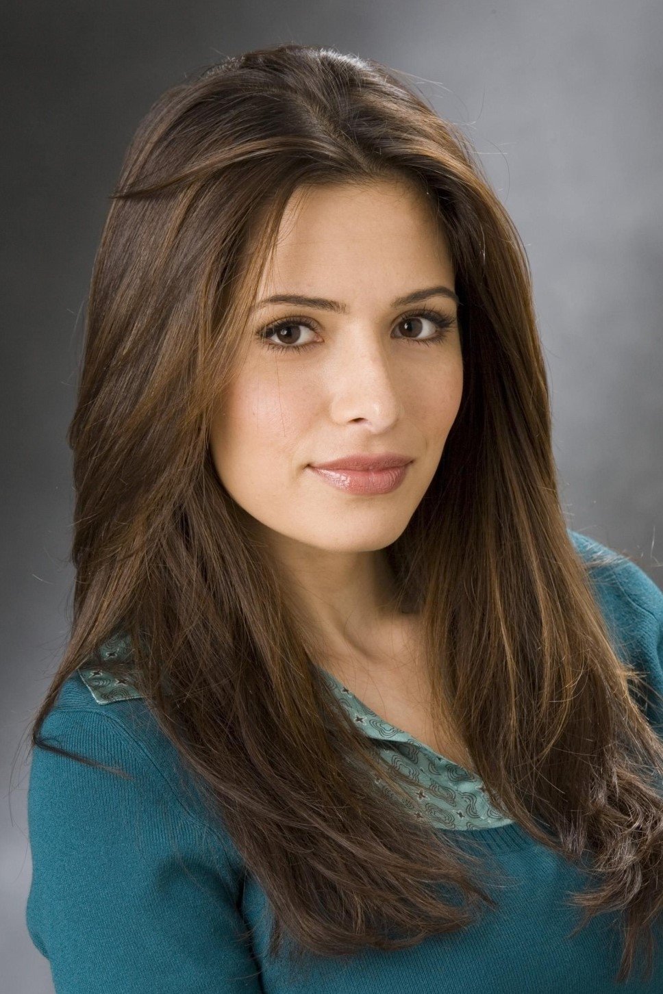 Foto de Sarah Shahi