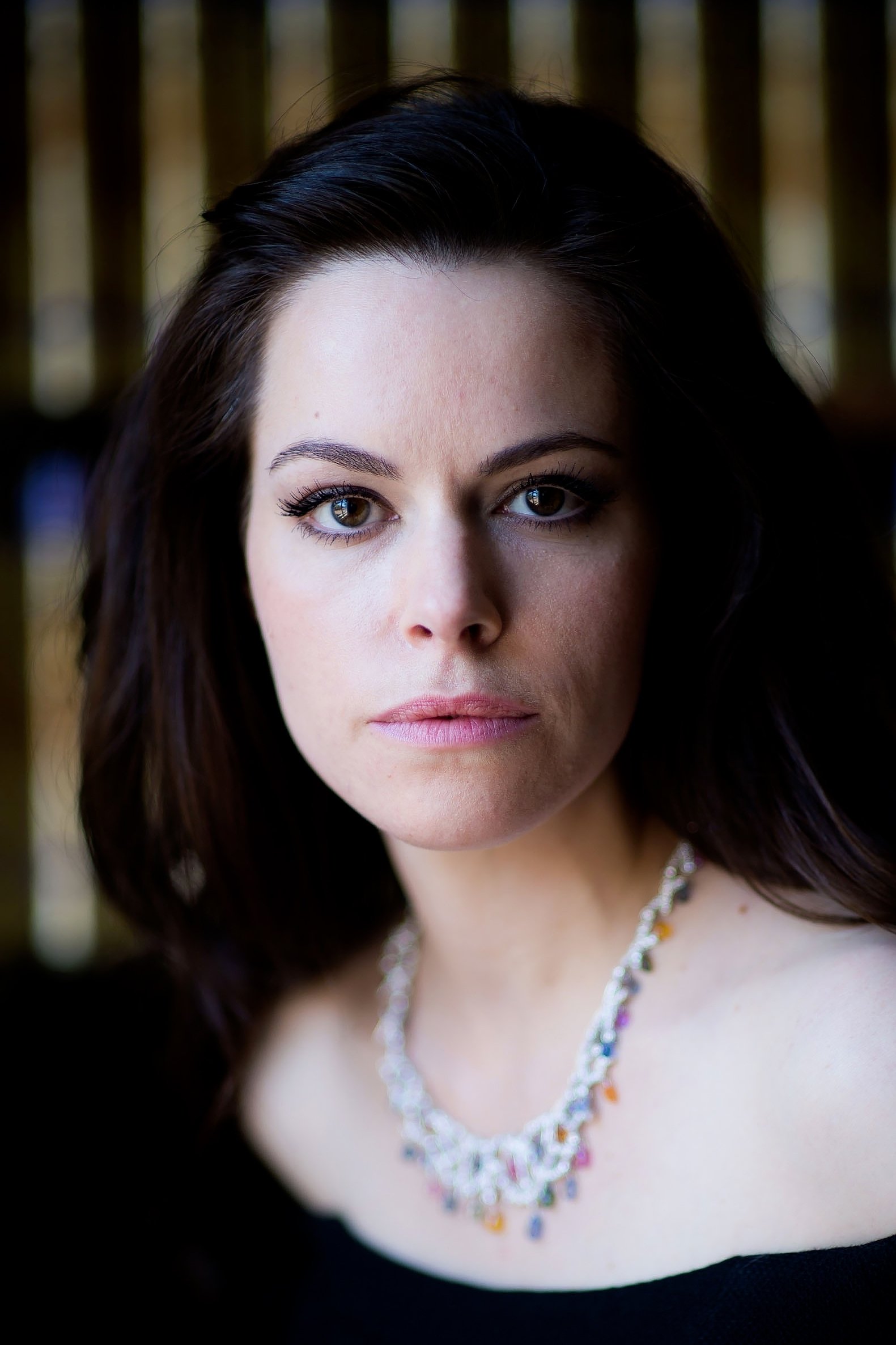 Foto de Emily Hampshire