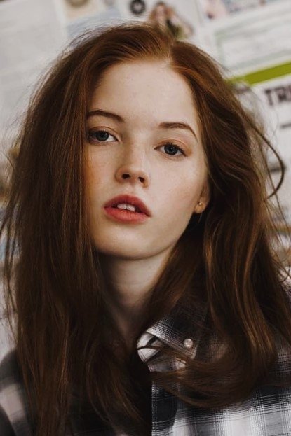 Foto de Ellie Bamber