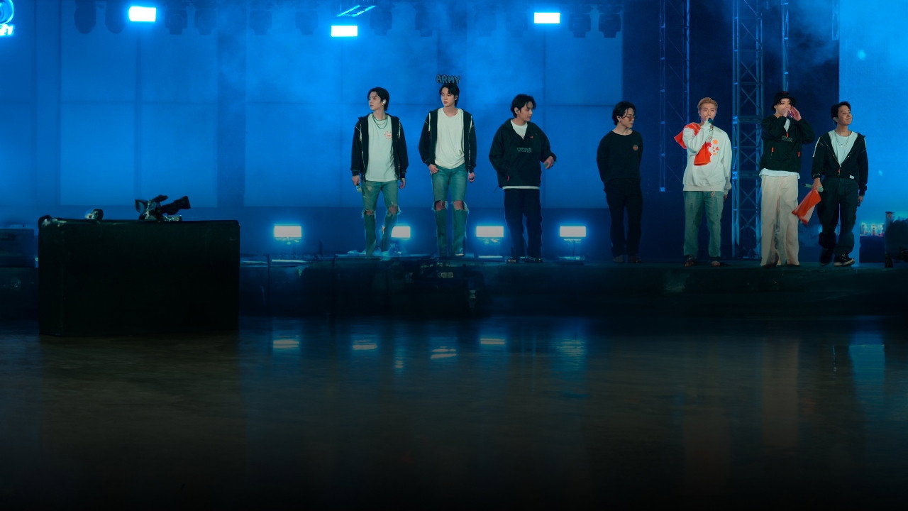 BTS Monuments: Beyond The Star: 1×6