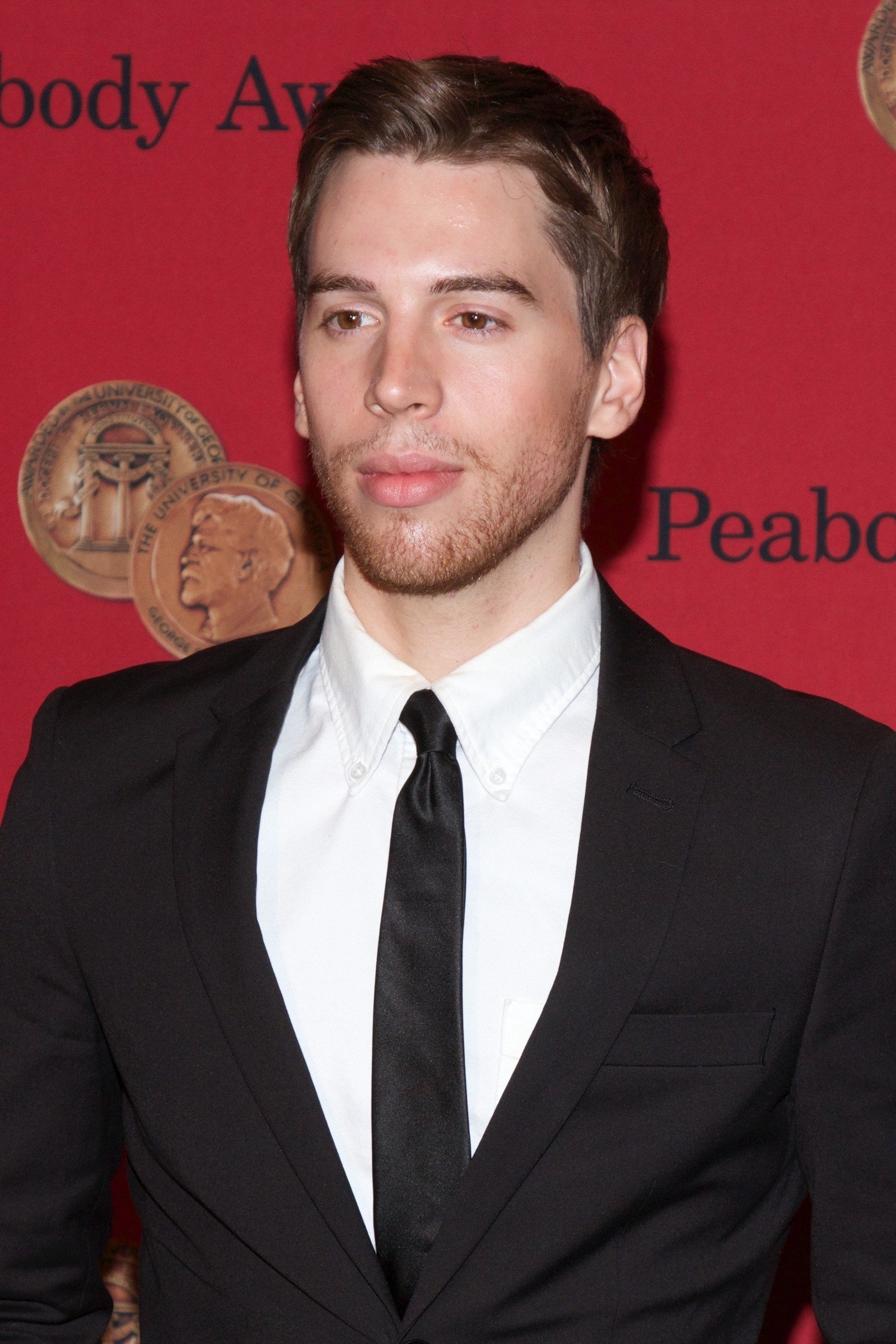 Foto de Jordan Gavaris