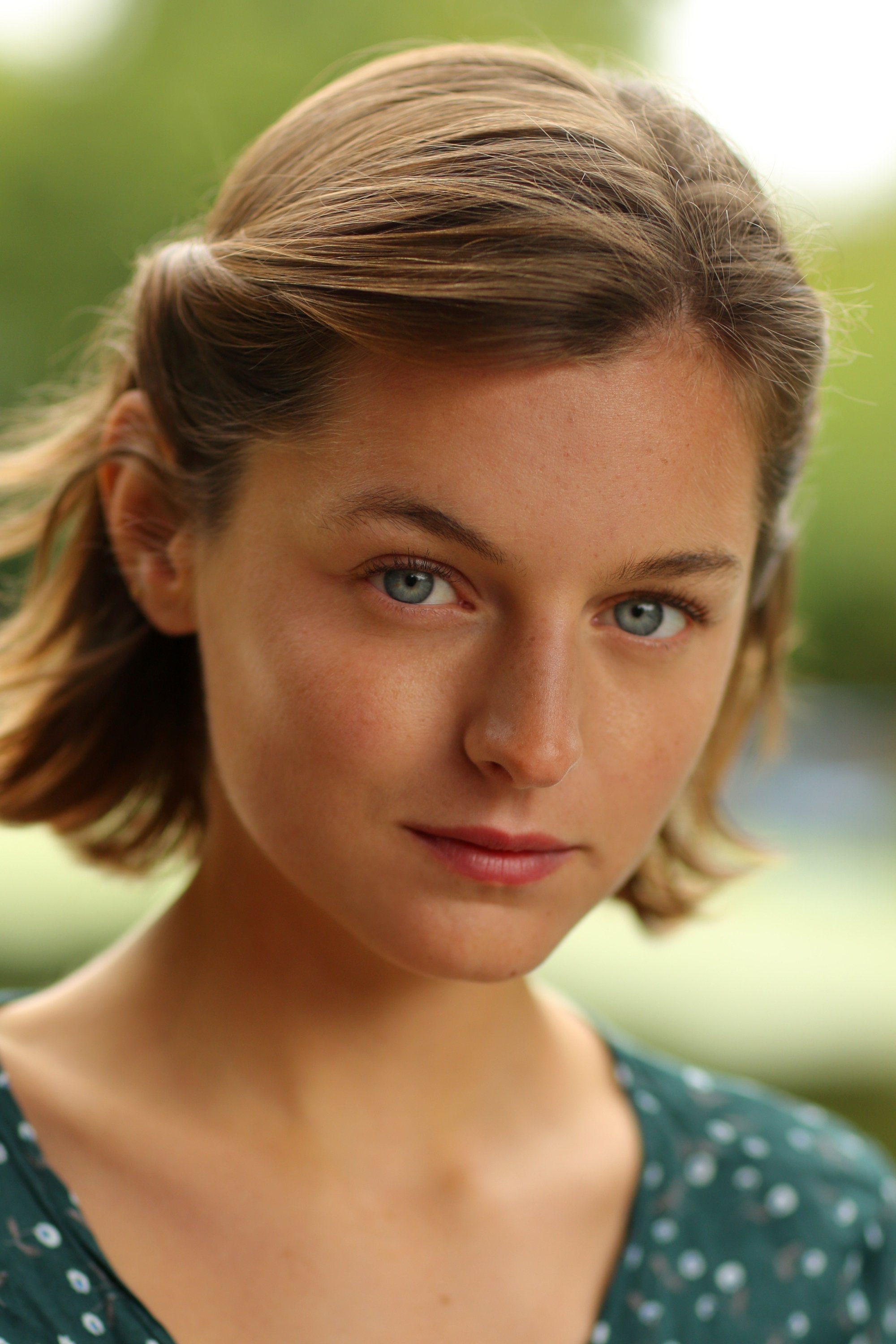 Foto de Emma Corrin