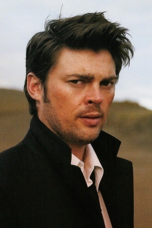 Foto de Karl Urban