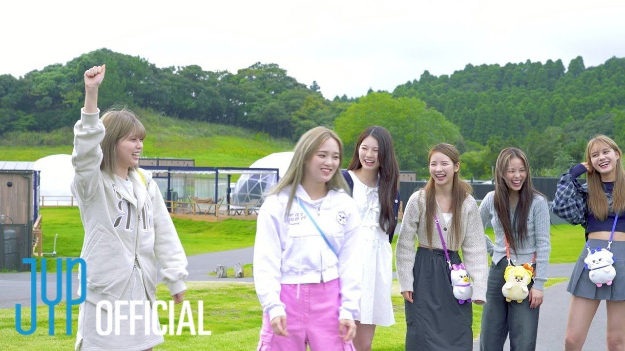 NiziU's Healing Glamping EP. 2