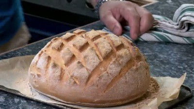 Paul Hollywood's Crispy Cob Loaf