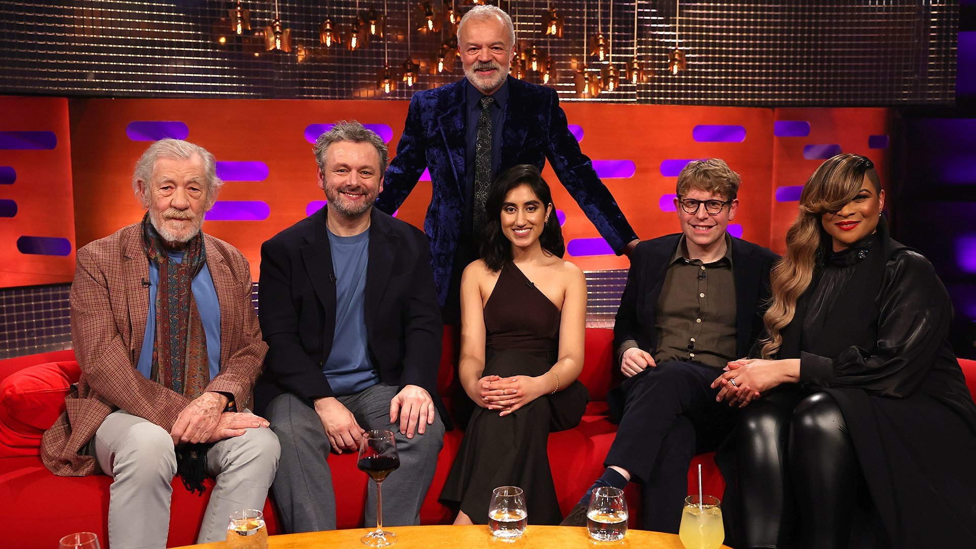 The Graham Norton Show 31×17 – Sir Ian McKellen, Michael Sheen, Ambika Mod, Josh Widdicombe and Gabrielle
