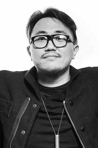 Jia Xiao Xiong/Writer