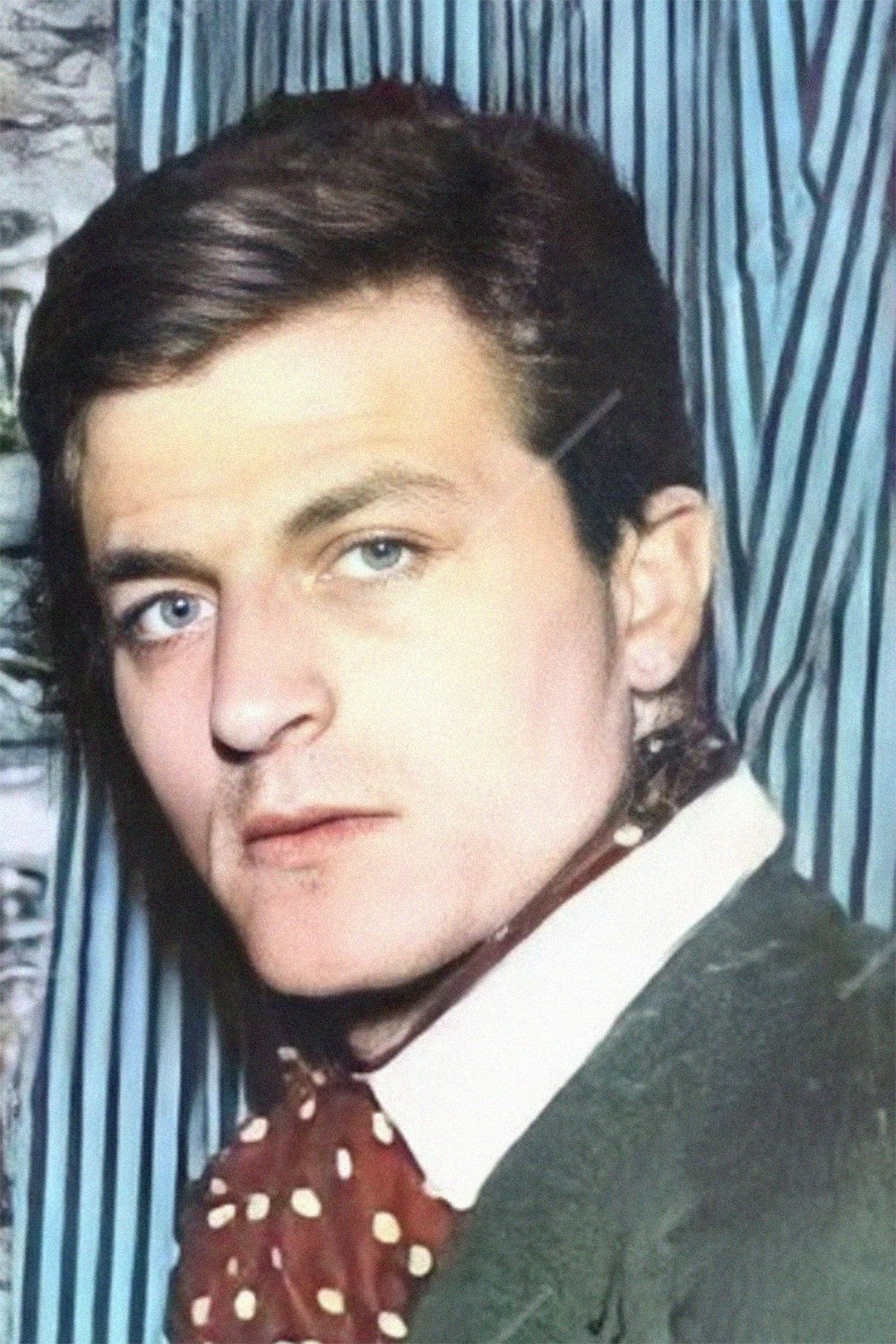 Foto de Müşfik Kenter